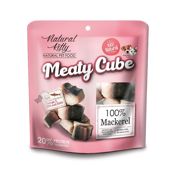 Ласощі Natural Kitty MEATY CUBE 100% MACKEREL для котів та собак кубики скумбрії 60 г
