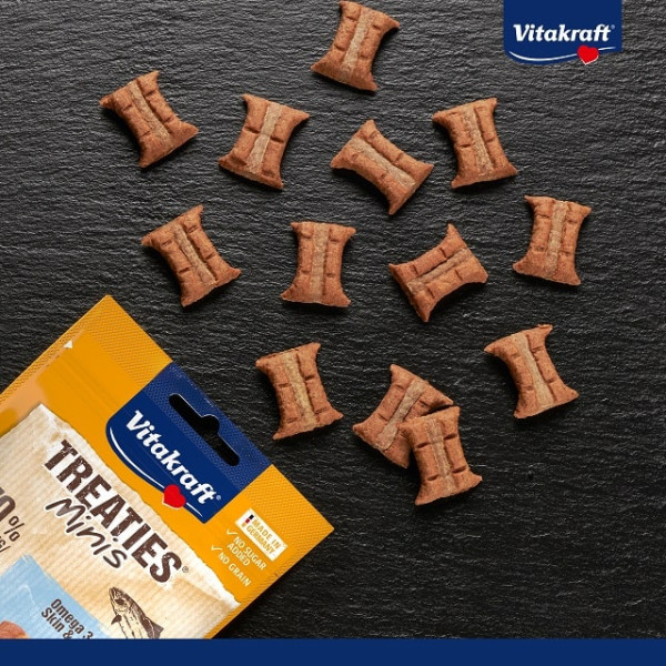 М'які міні закуски з лососем для собак малих порід Vitakraft Treaties Minis Salmon & Omega3 MSC 48 г