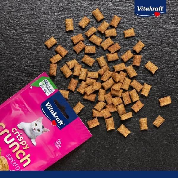 Хрусткі ласощі з кремовою начинкою з індичкою та насінням чіа для котів Vitakraft Crispy Crunch Turkey+ Chia seeds Хрусткі ласощі з кремовою начинкою з індичкою та насінням чіа для котів Vitakraft Crispy Crunch Turkey+ Chia seeds
